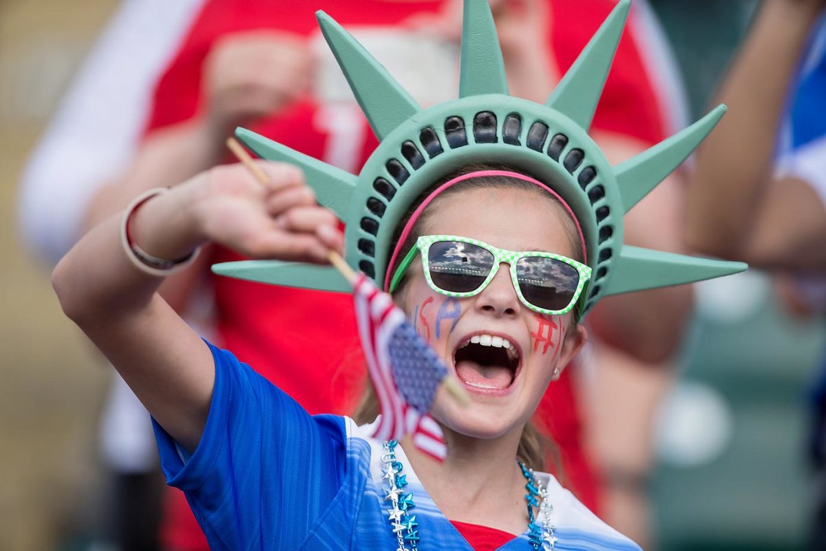 world-cup-fans-478123626_master.jpg